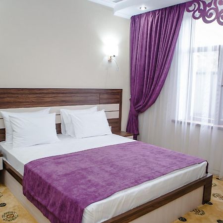 Luxury House Hotel Shymkent Exterior foto