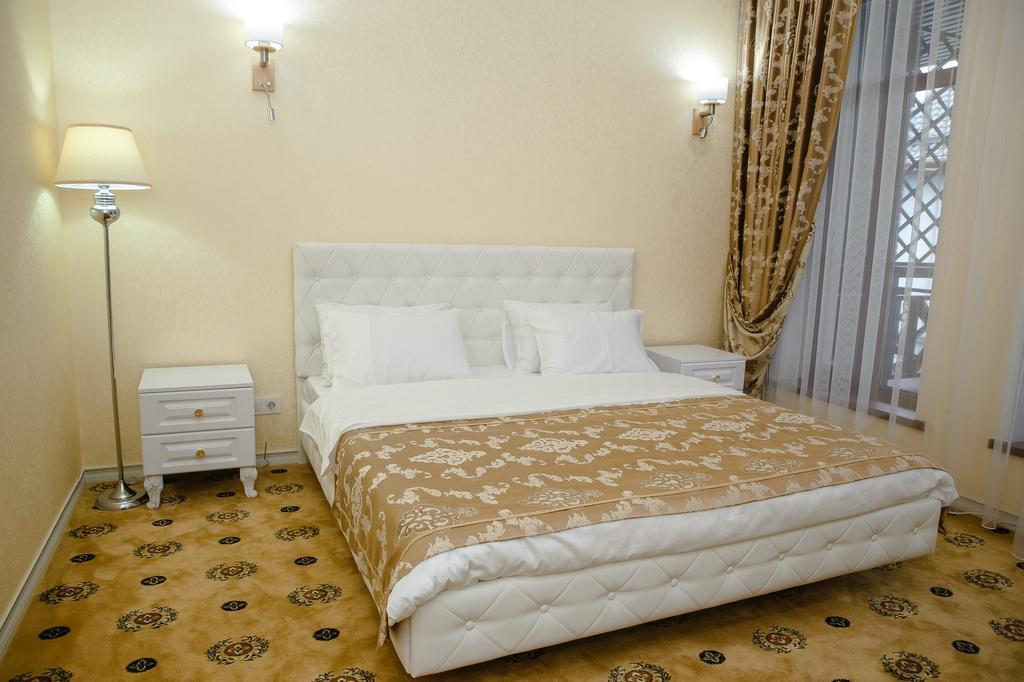 Luxury House Hotel Shymkent Exterior foto