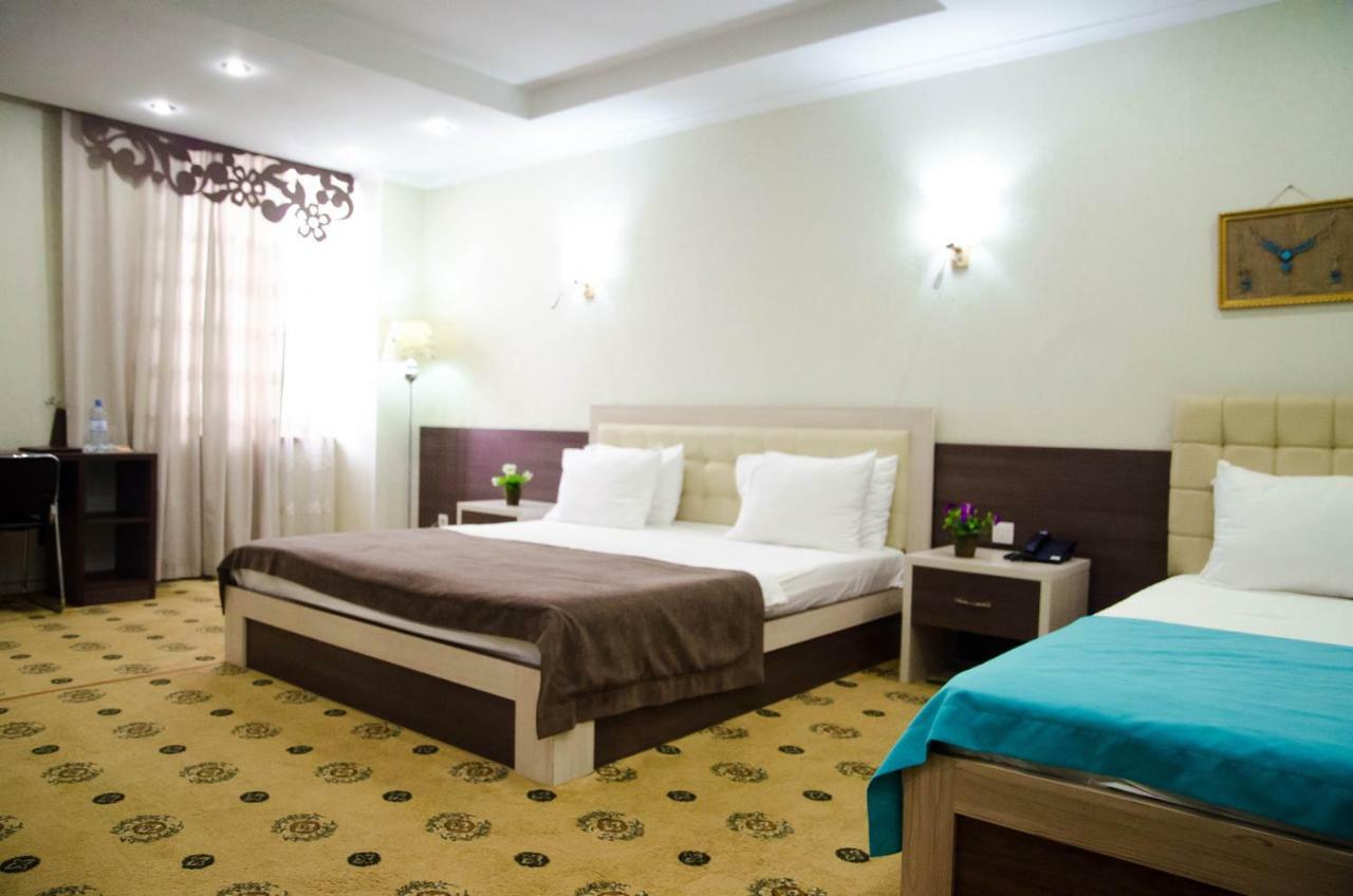 Luxury House Hotel Shymkent Exterior foto