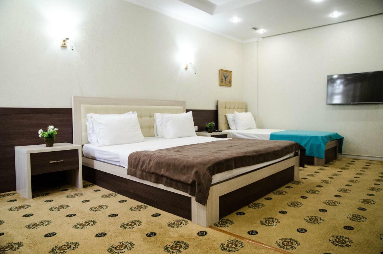 Luxury House Hotel Shymkent Exterior foto
