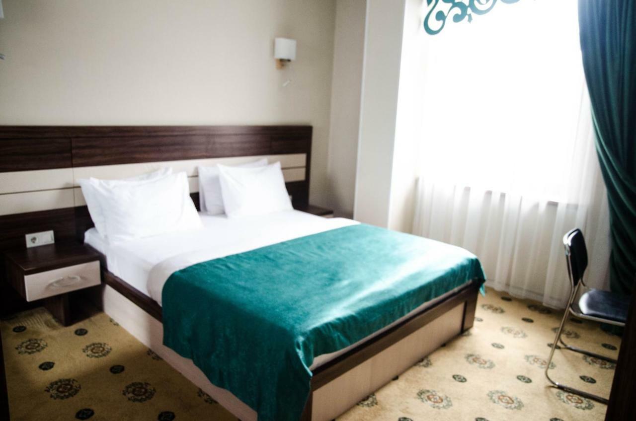 Luxury House Hotel Shymkent Exterior foto